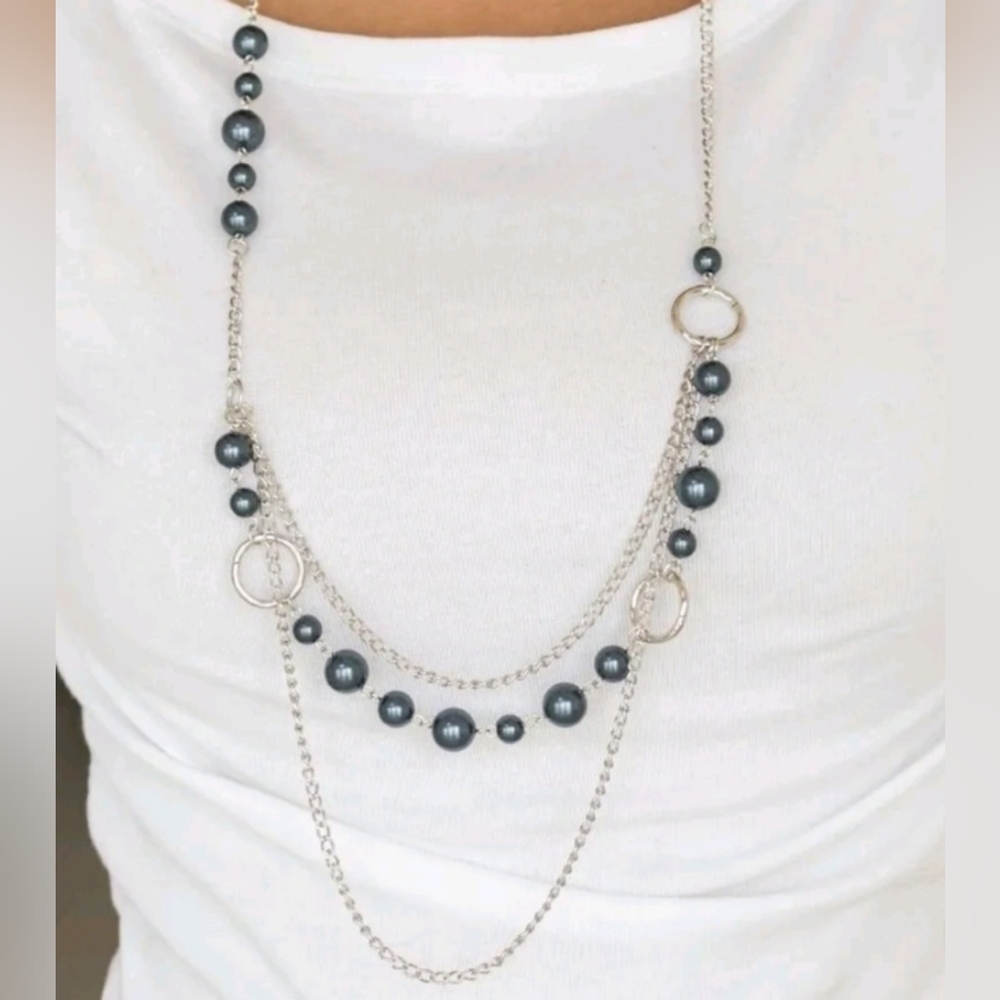 Paparazzi Party Dress Princess Blue Necklace